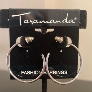 Taramanda Silver Hoop Earrings